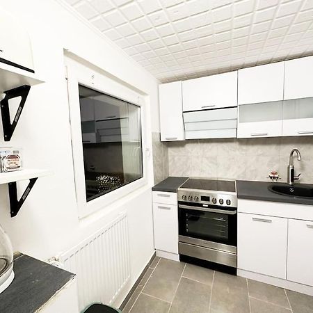 Mini Appartement Neben Theater Дуйсбург Екстер'єр фото