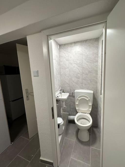 Mini Appartement Neben Theater Дуйсбург Екстер'єр фото